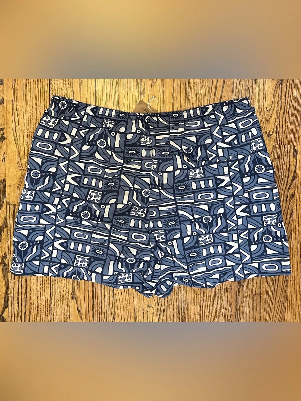 Patagonia Swim Trunks Shorts Men XXL Baggies Long 7 in Bathing Suit NVNY AOP NEW